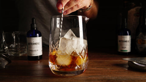 THE ROCKS Whiskey Glass and Ice set, The Dale design – The Elan Collective